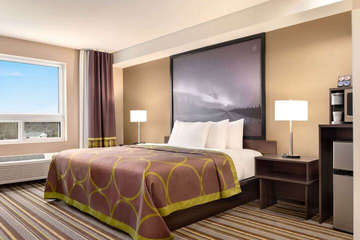 Room 32 of 51