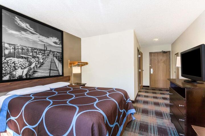 SUPER 8 BY WYNDHAM JOPPA