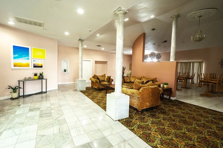Hotel Interior 5 of 17