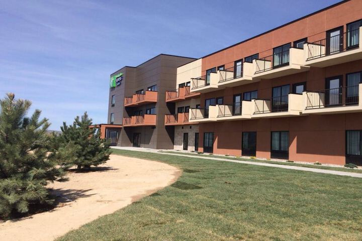Holiday Inn Express & Suites Pocatello by IHG