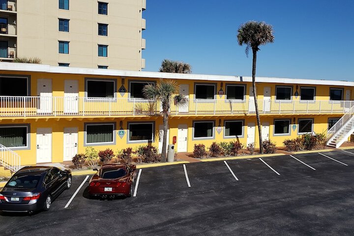Hotel 2 of 17