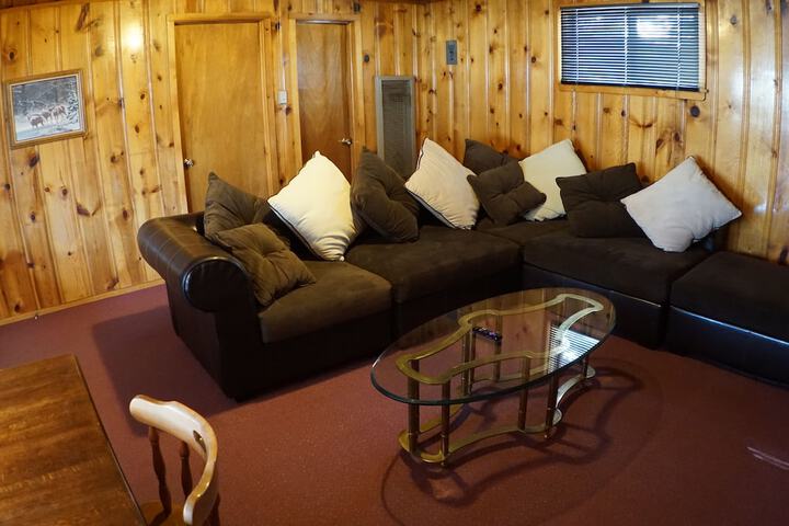 Eagle Nest Fly Shack and Lodge