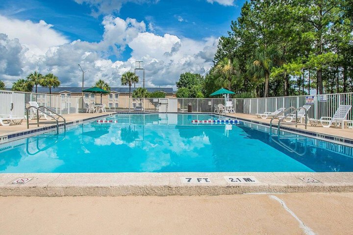 Pool 9 of 31