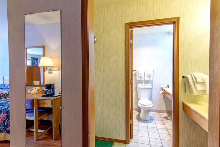 Room 62 of 109