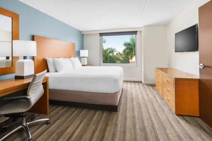 HYATT house Fort Lauderdale Airport & Cruise Port