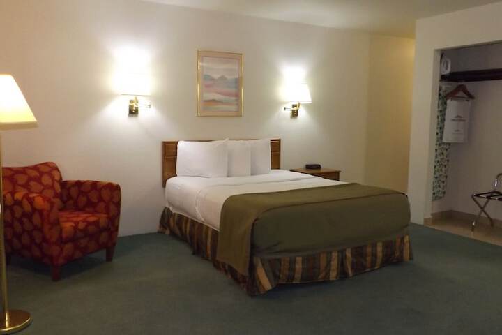 Room 32 of 52