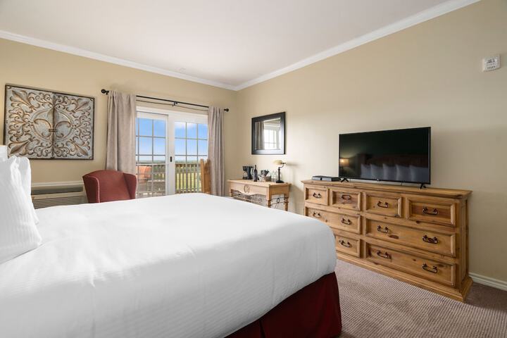 Room 32 of 59