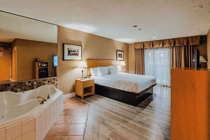 Room 12 of 71