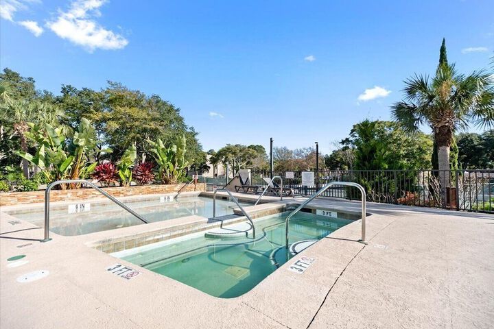 Pool 4 of 51