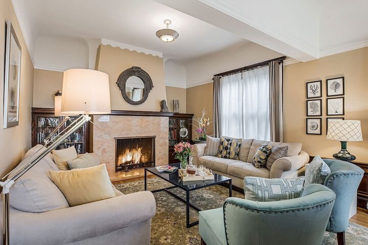 Lounge 60 of 66