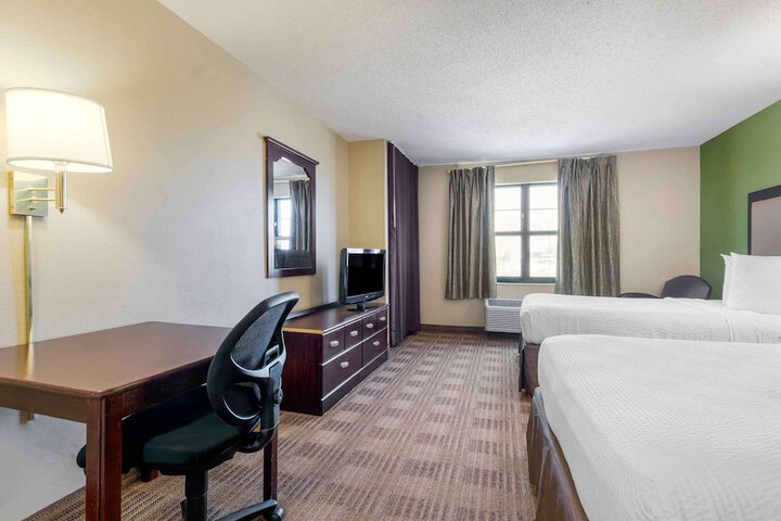 Room 11 of 26