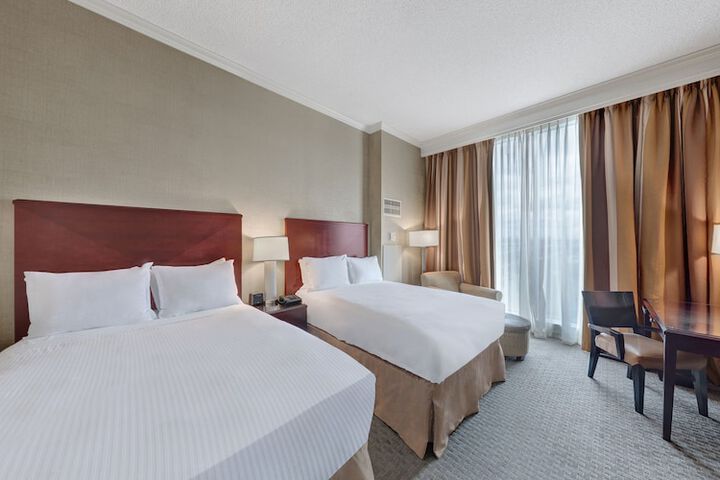 Renaissance Dallas North Hotel
