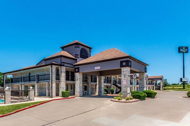 Hotel 4 of 37
