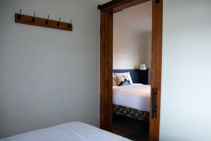 Room 49 of 62