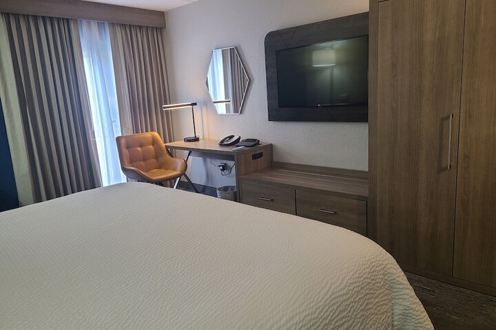 Holiday Inn Express & Suites Ft. Lauderdale N - Exec Airport by IHG