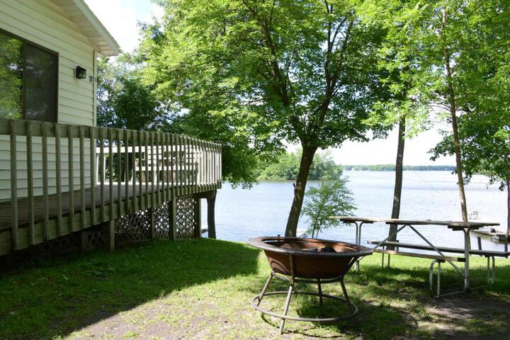 Riverside Resort