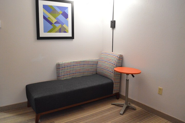 Room 33 of 53