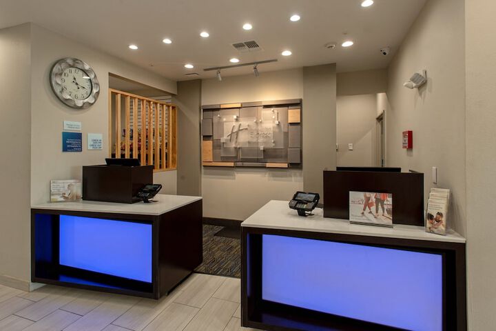 Holiday Inn Express & Suites Port Aransas / Beach Area by IHG
