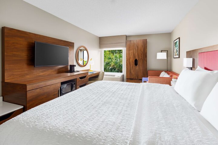 Room 18 of 31
