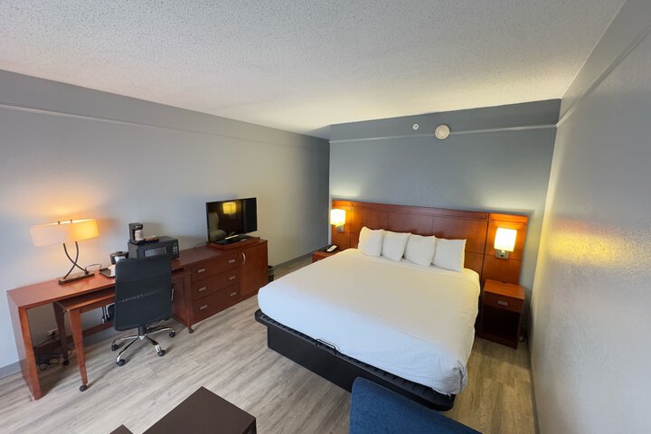 Room 26 of 72