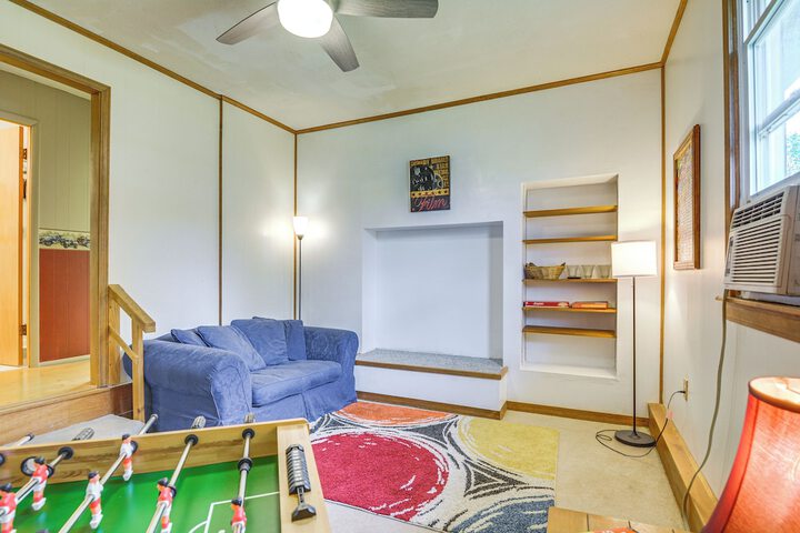 Walk to Restaurants: Stockton Home w / Game Room