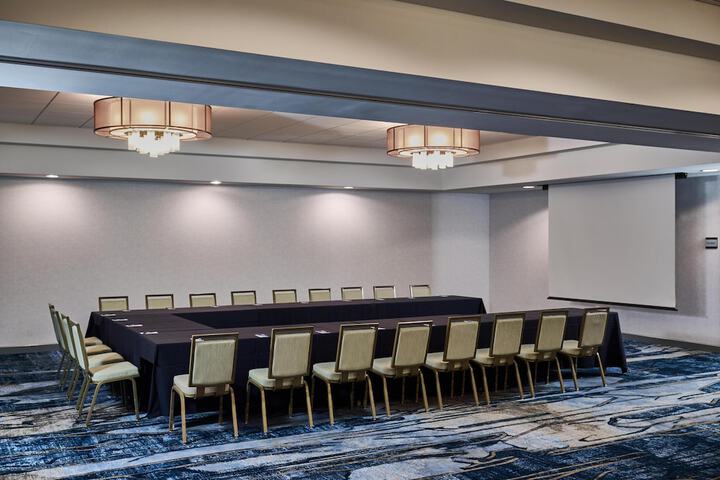 DoubleTree by Hilton Irvine - Spectrum