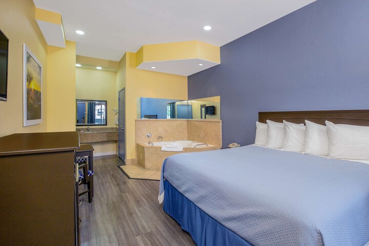 Days Inn by Wyndham Banning Casino / Outlet Mall