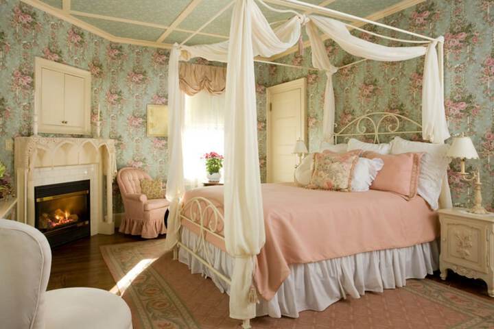 Berry Manor Inn