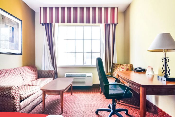 Room 28 of 41