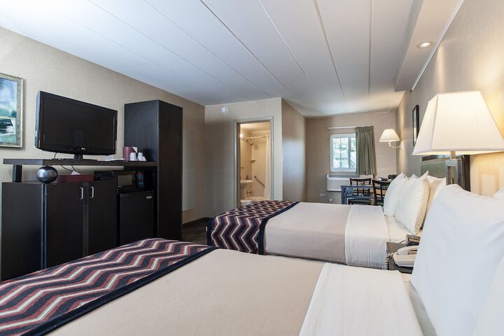 Room 15 of 34