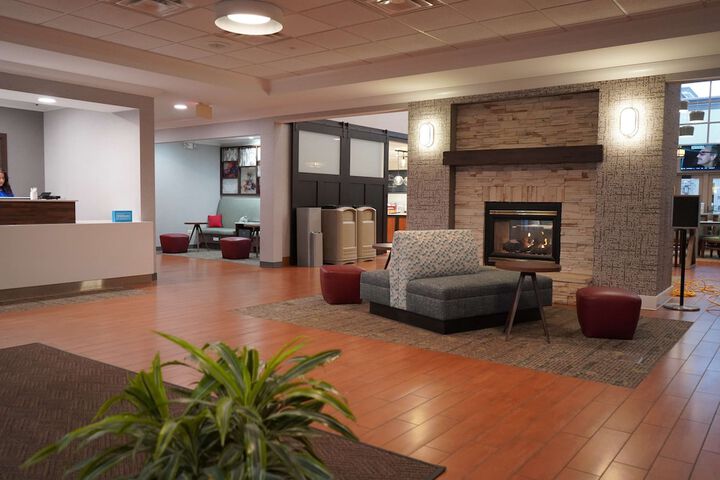 Hampton Inn & Suites Chicago / Aurora