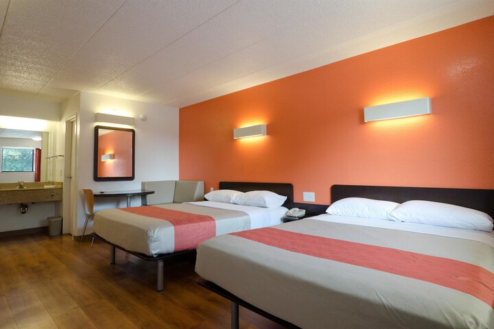 Room 16 of 29