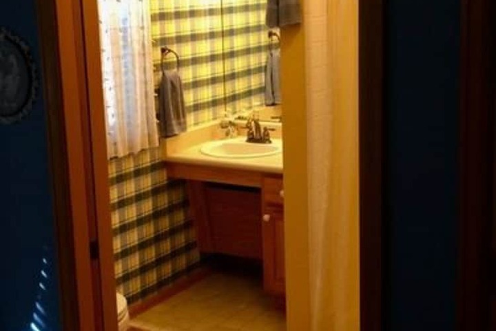 Room 16 of 29