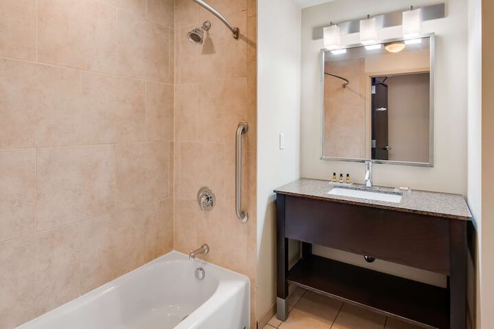 Room 15 of 30