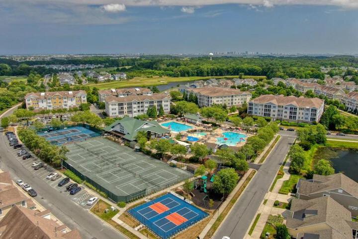 Bayside Resort --- 31738 Lakeview Dr #202A