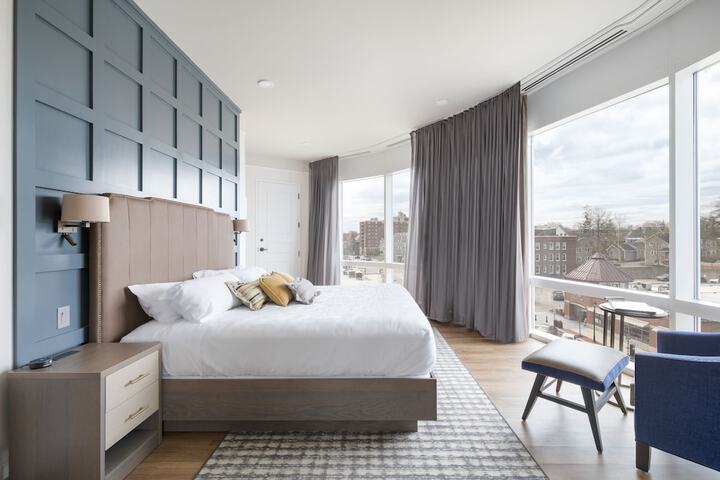 Room 14 of 38