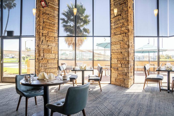 Four Points by Sheraton Ventura Harbor Resort