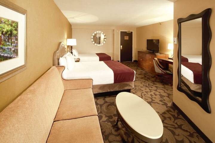 Room 25 of 59