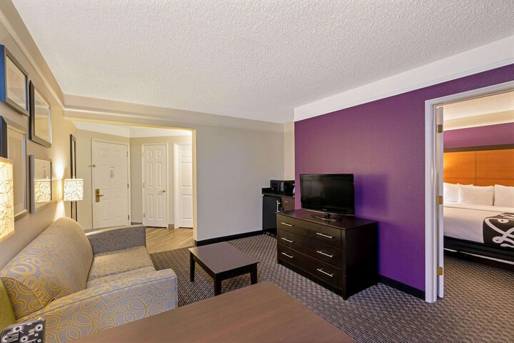 Room 20 of 39