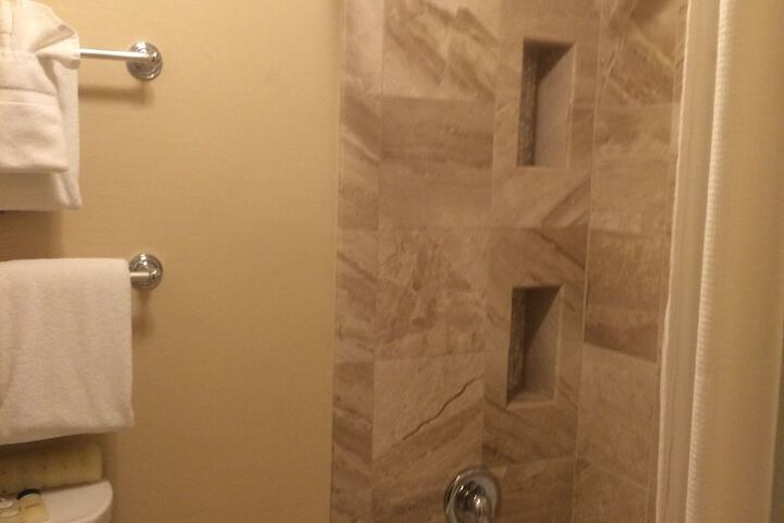 Room 36 of 104