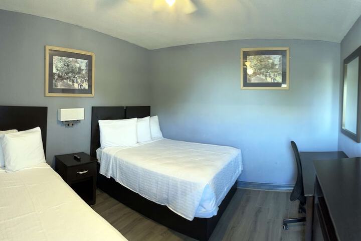 Room 48 of 54
