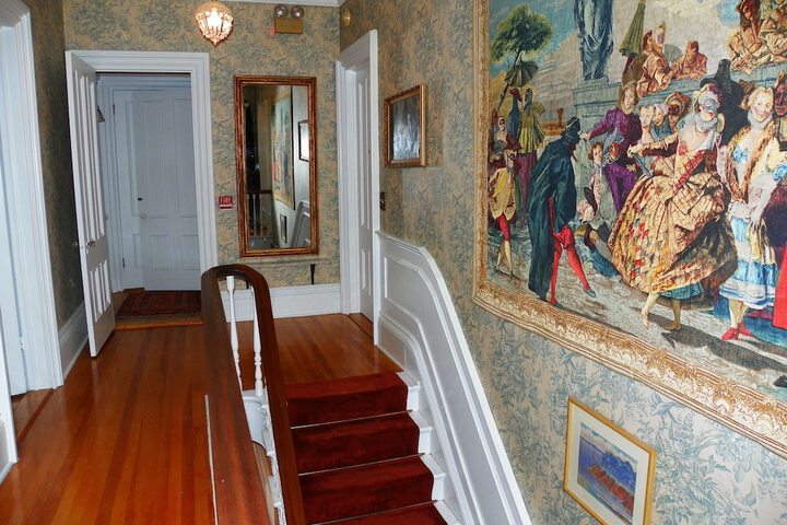 Homeport Inn and Tavern