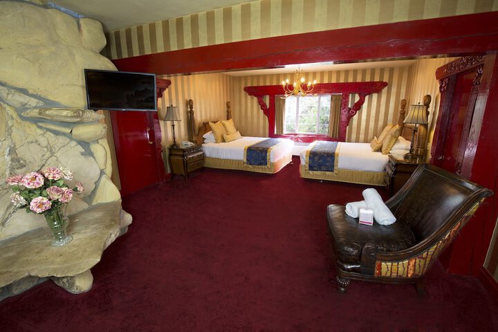 Room 277 of 461
