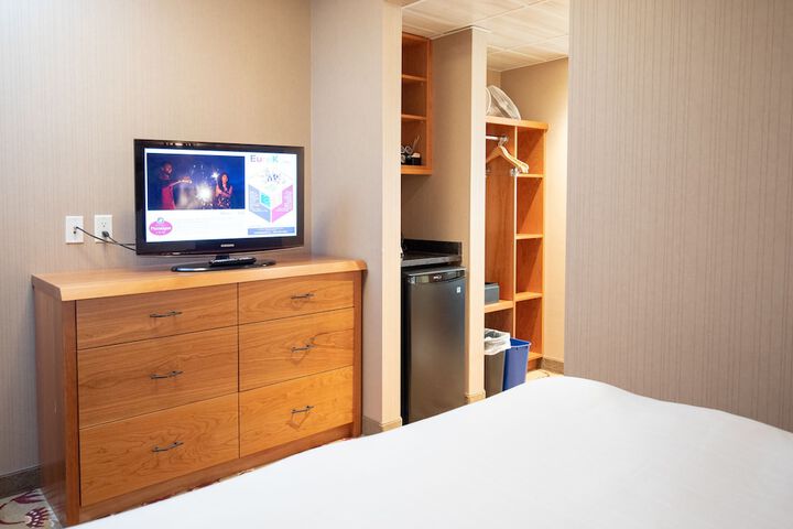Room 47 of 72