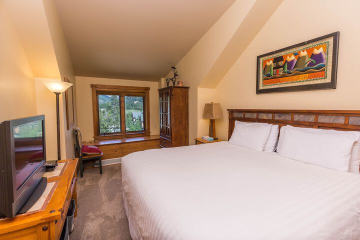Room 20 of 29