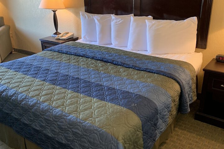 Room 22 of 36