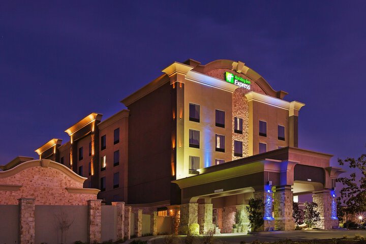 Hotel 2 of 30