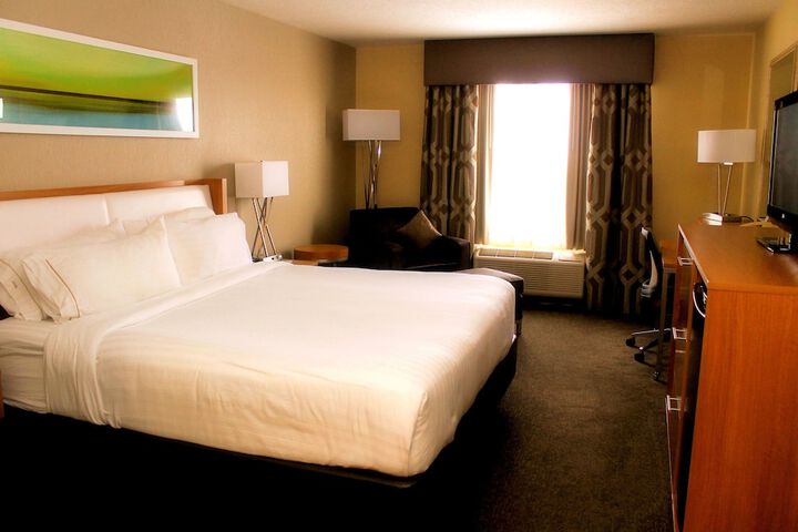 Holiday Inn Express & Suites Sherwood Park-Edmonton Area by IHG