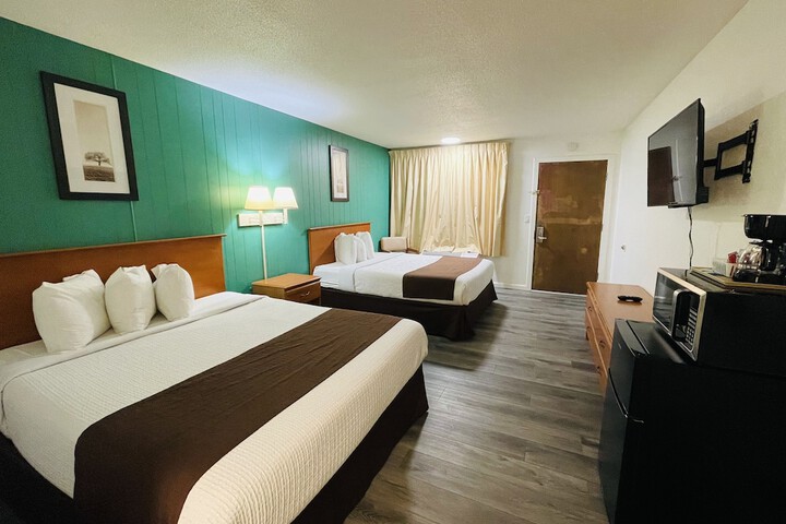 Sparta Inn