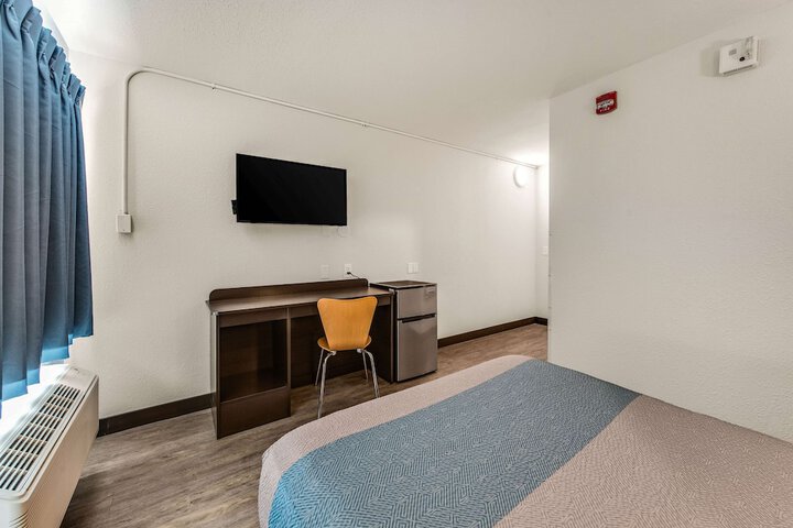 Room 56 of 82